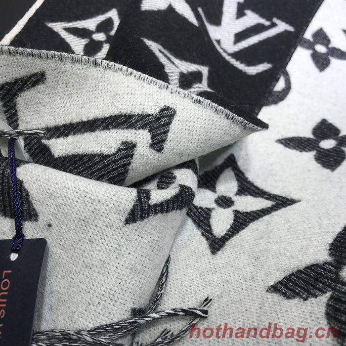 Louis Vuitton Scarf LV00027